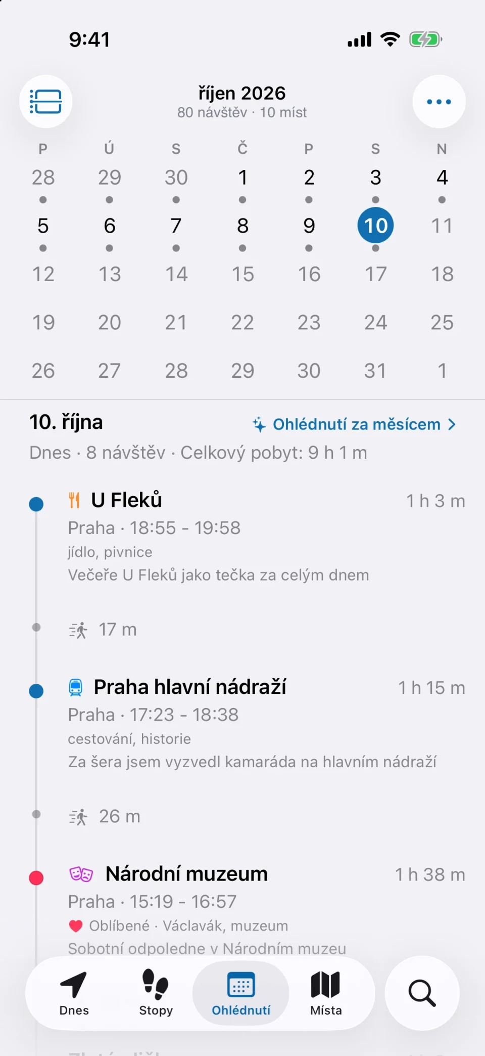Karta Přehled v MeTrail se zaznamenanými dny v měsíci