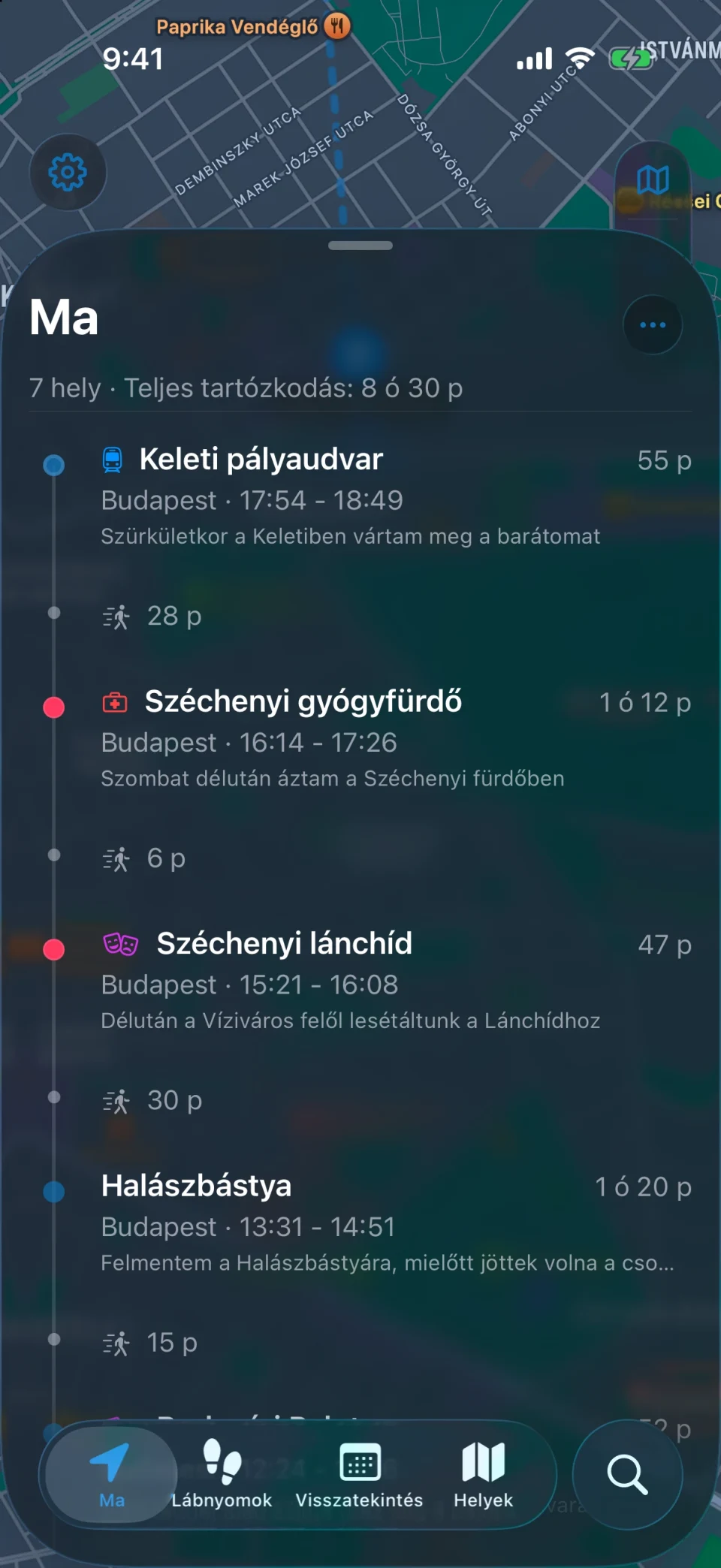 A MeTrail Ma képernyője a nap útvonalával és a helyekkel sorrendben