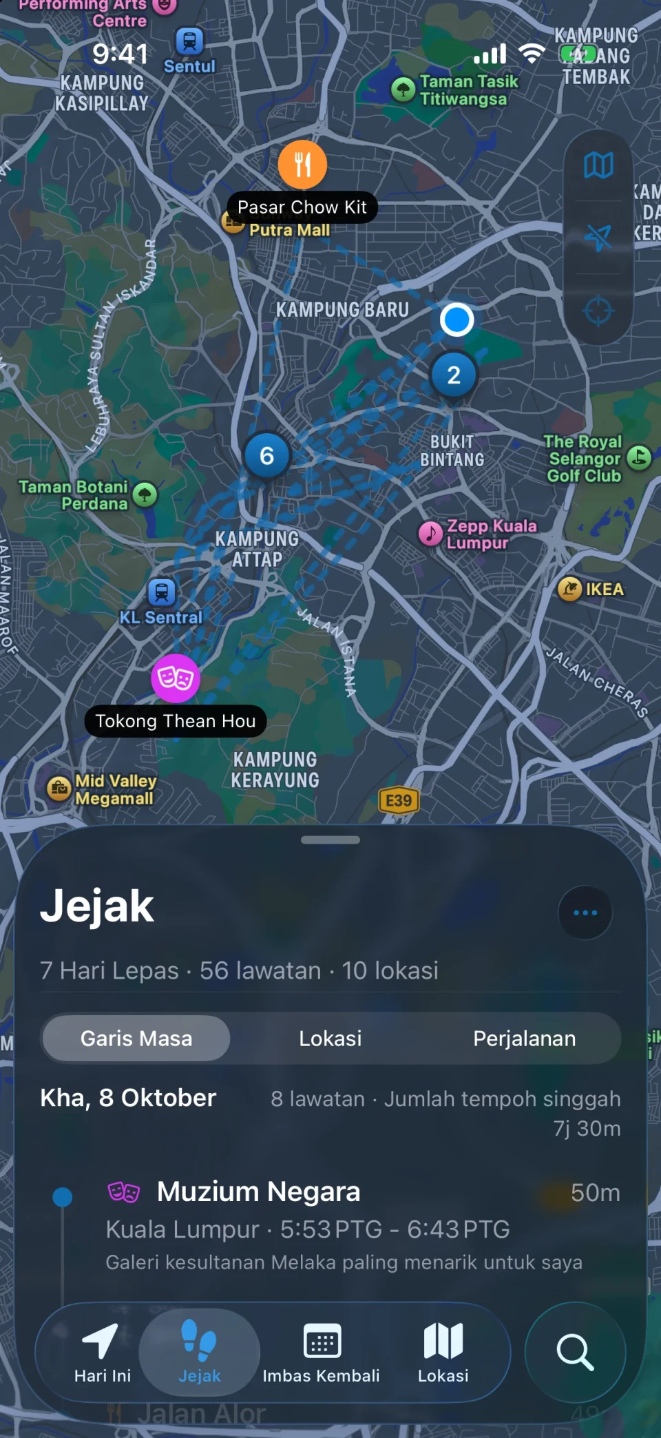 Paparan Jejak dalam MeTrail dengan ringkasan lokasi yang dilawati dan senarai lawatan hari demi hari