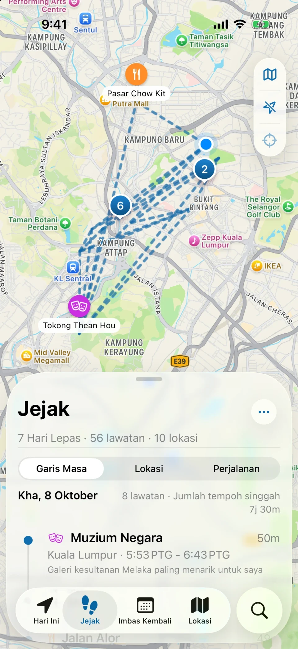Paparan Jejak dalam MeTrail dengan ringkasan lokasi yang dilawati dan senarai lawatan hari demi hari