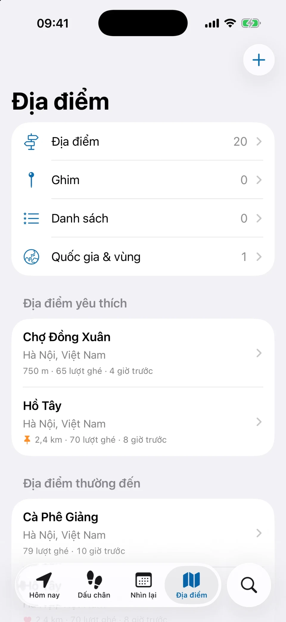 Tab Địa điểm của MeTrail với các nơi hay đến, mục yêu thích và thẻ